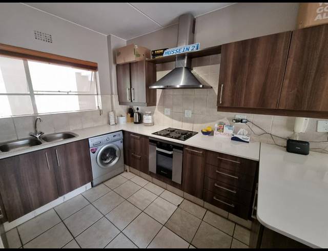 2 BEDROOM APARTMENT FOR SALE IN MORNINGSIDE